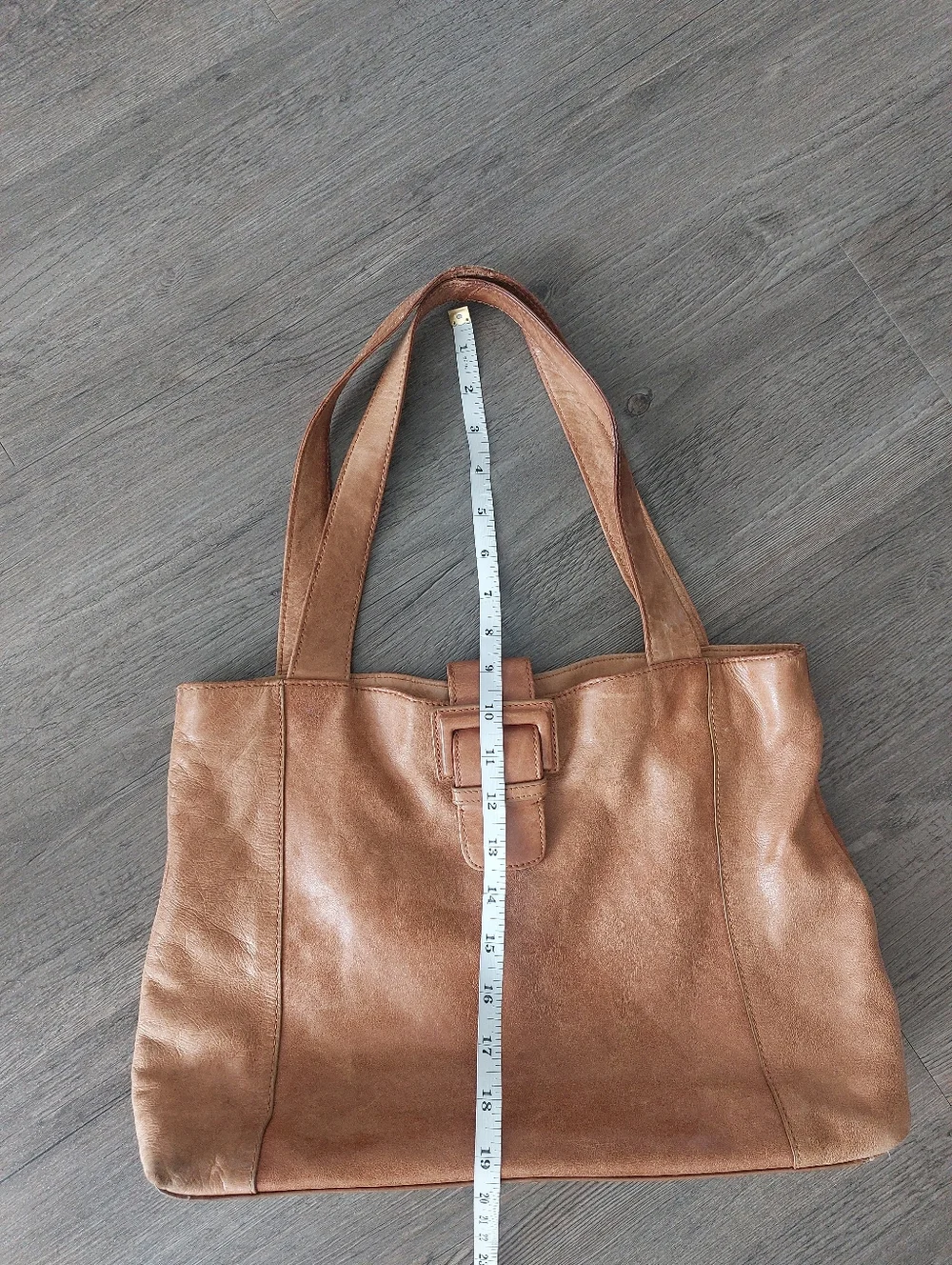 "Hobo The Original " Classic Tan Leather Shoulder Bag with Buckle Detail - Picture 6 of 10